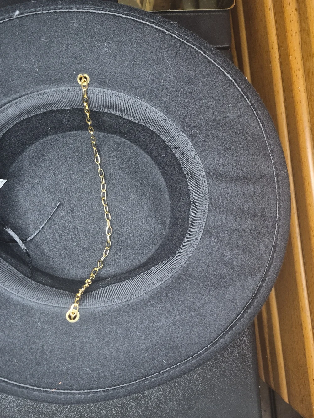 SHEIN Black Wide Brim Fedora with Gold Chain Detail - Picture 4 of 5